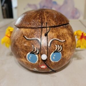 Vintage Coconut Purse Hawaiin Souvenir